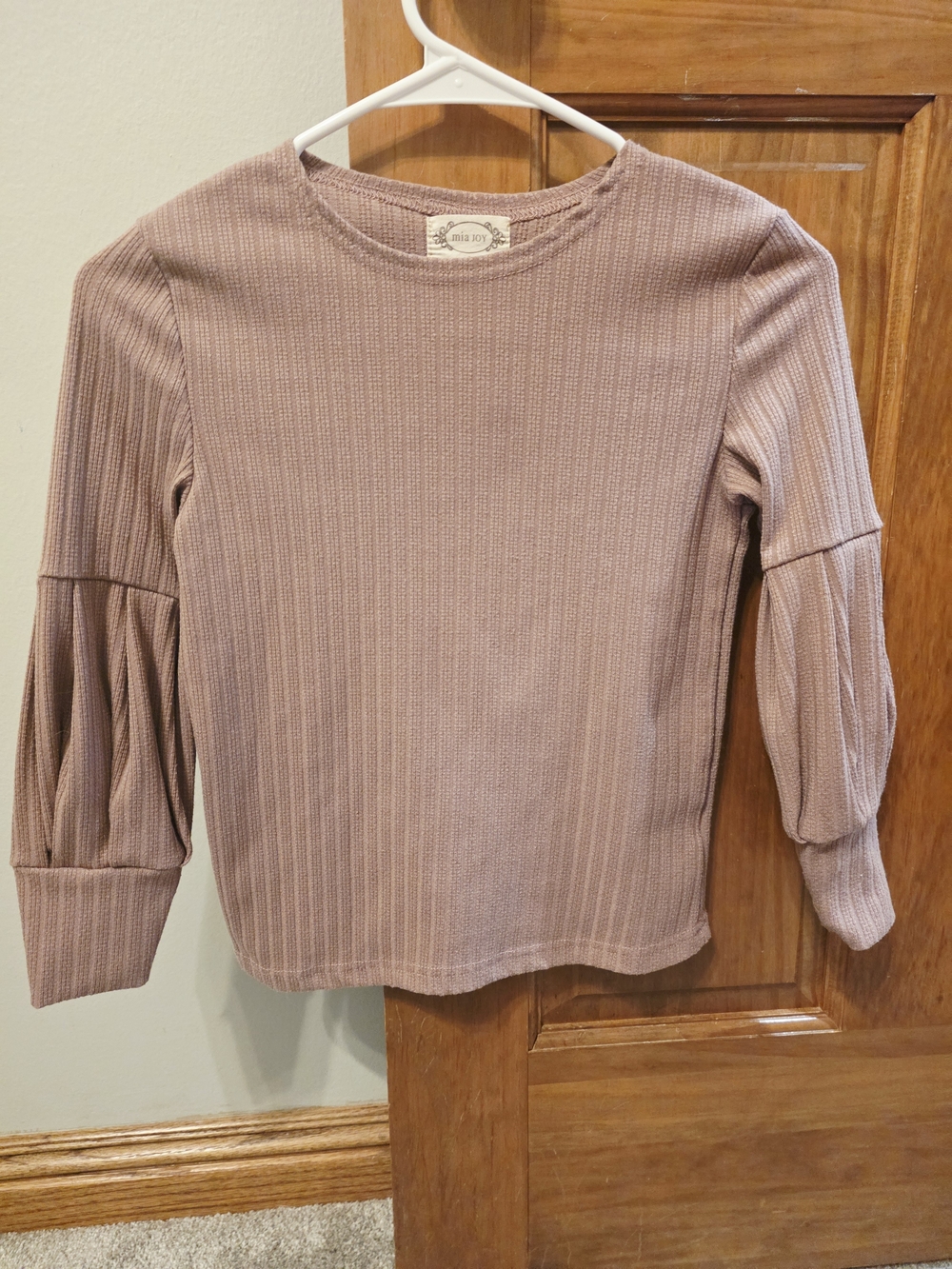 Joyfolie Ribbed Puff-Sleeve Long Sleeve Top in Mauve